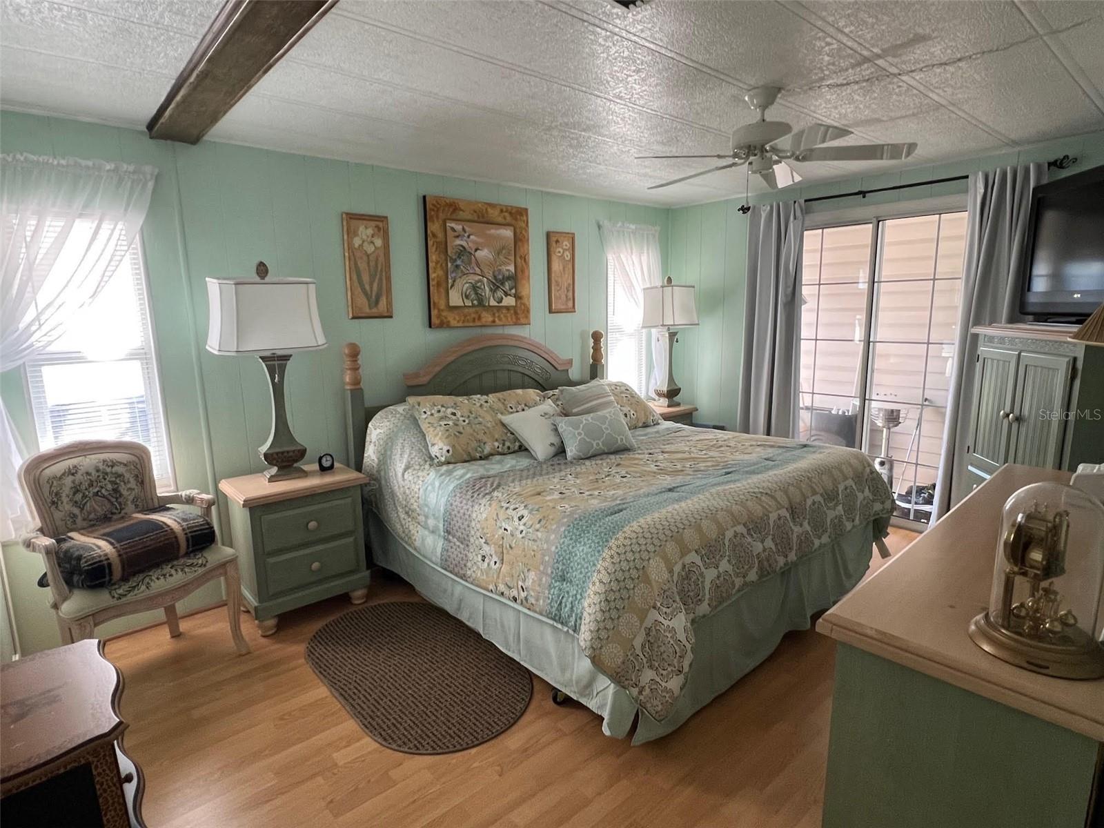 PALM HILL MOBILE HOME PARK UNREC - Residential