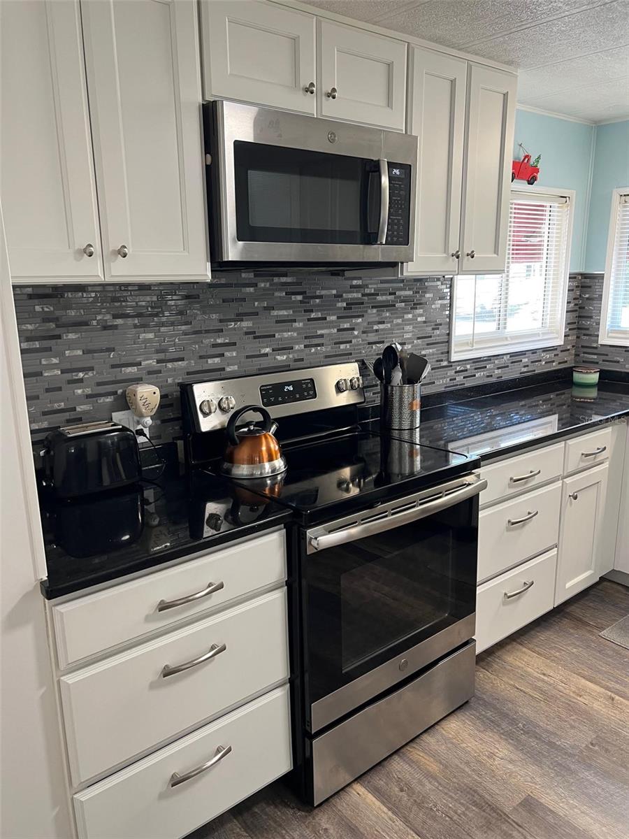 PALM HILL MOBILE HOME PARK UNREC - Residential