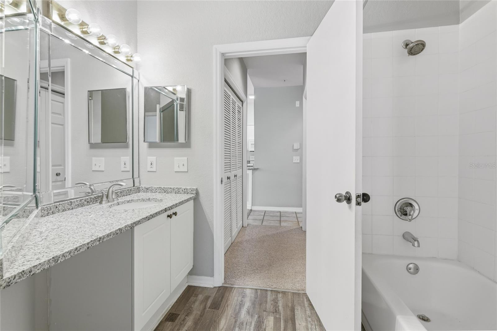 SERENADE ON PALMER RANCH - Residential Lease