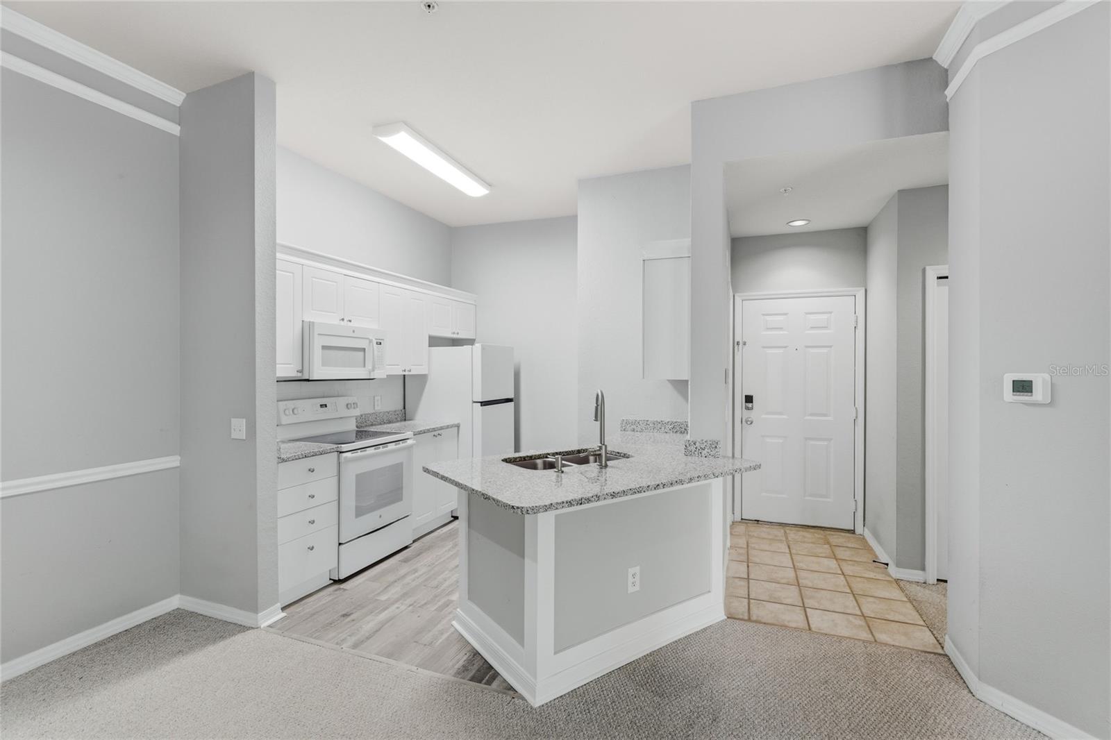 SERENADE ON PALMER RANCH - Residential Lease