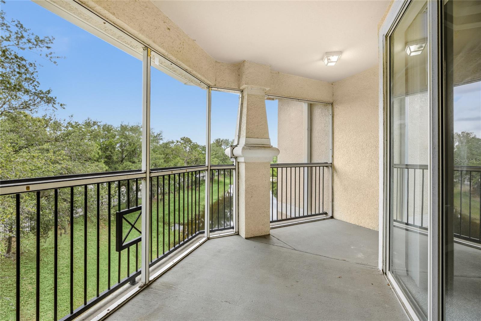 SERENADE ON PALMER RANCH - Residential Lease