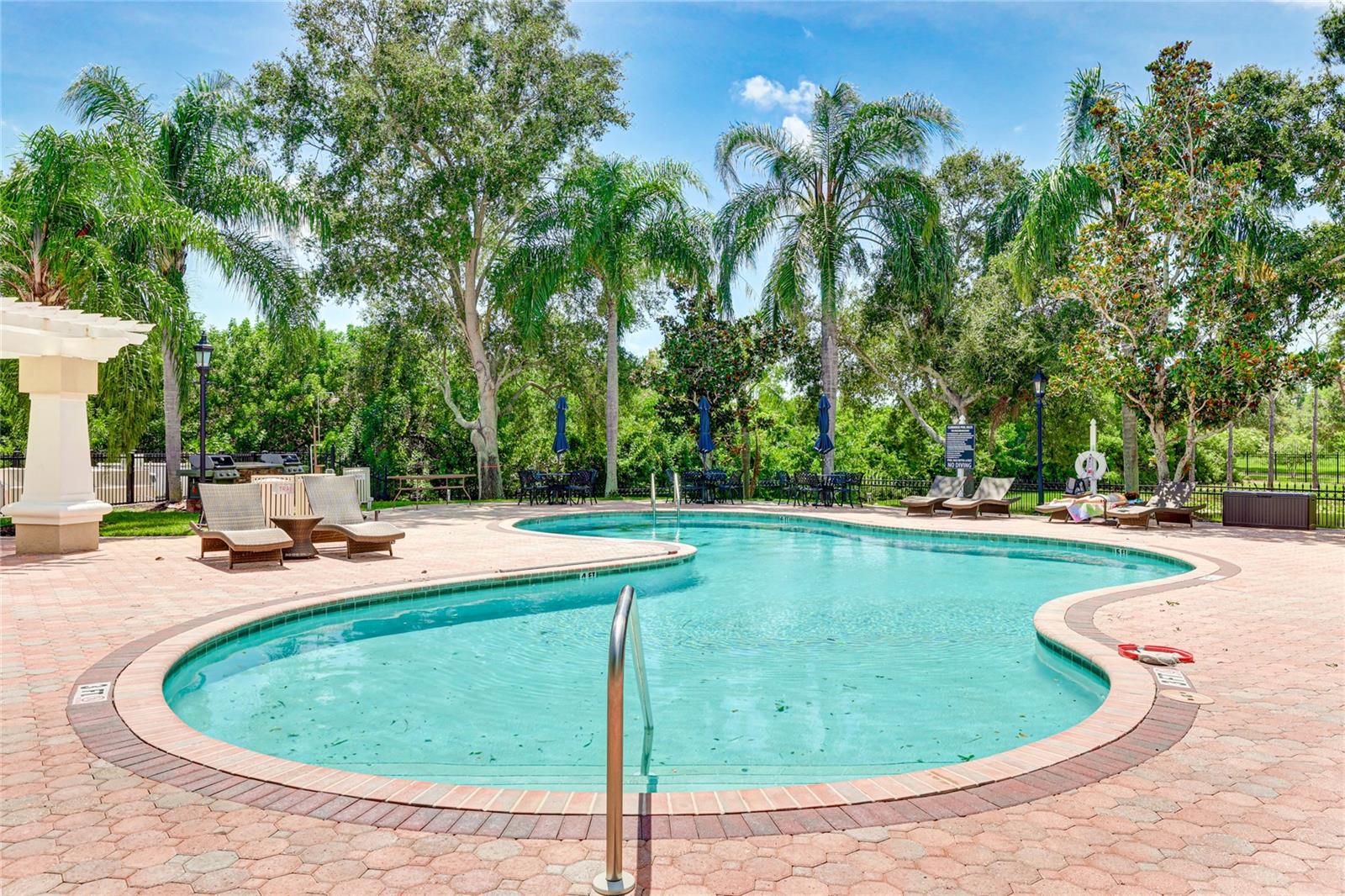SERENADE ON PALMER RANCH - Residential Lease
