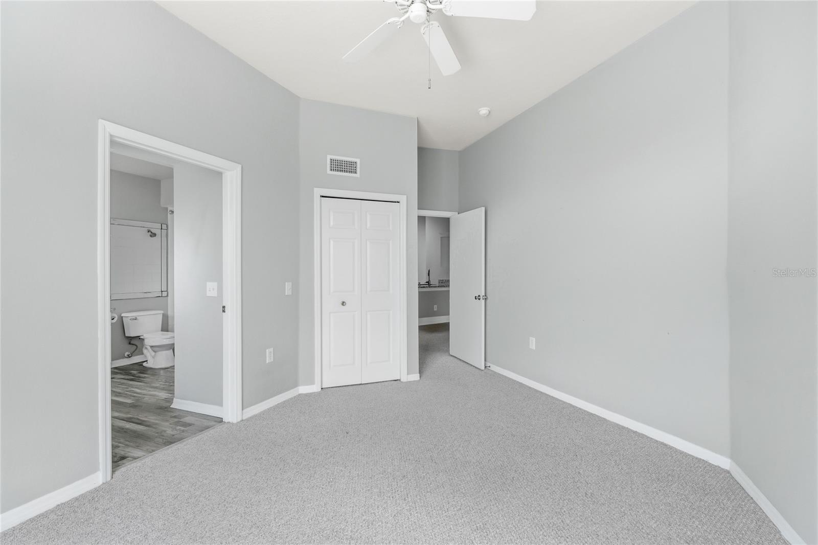 SERENADE ON PALMER RANCH - Residential Lease