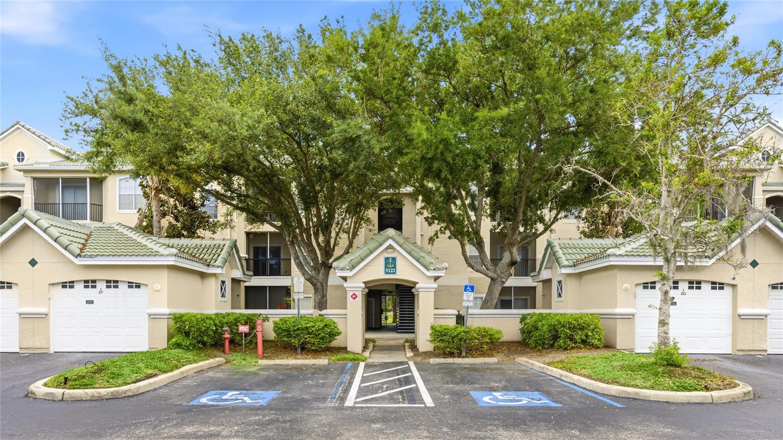SERENADE ON PALMER RANCH - Residential Lease