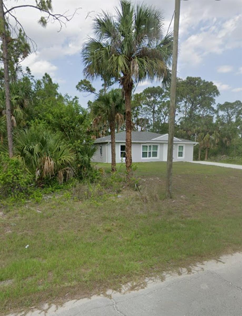 PORT LA BELLE - Land