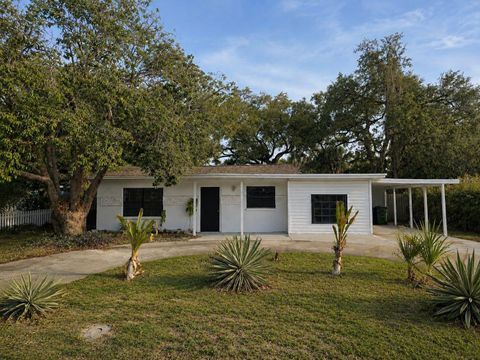 Property photo of 2928 W Elrod Avenue, Tampa, FL 33611