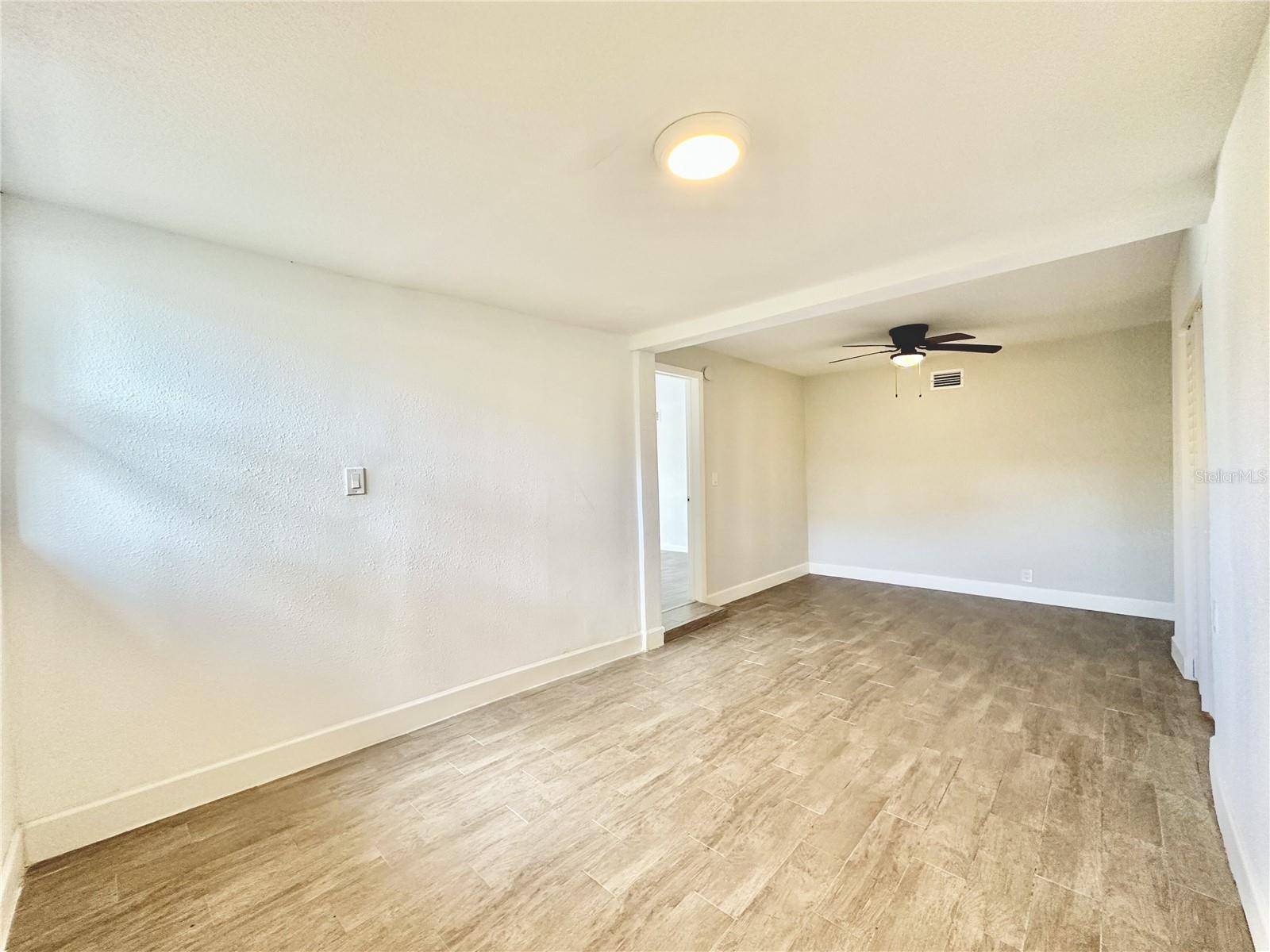 BAYHILL ESTATES 2ND ADDITION LOT 23 - Residential