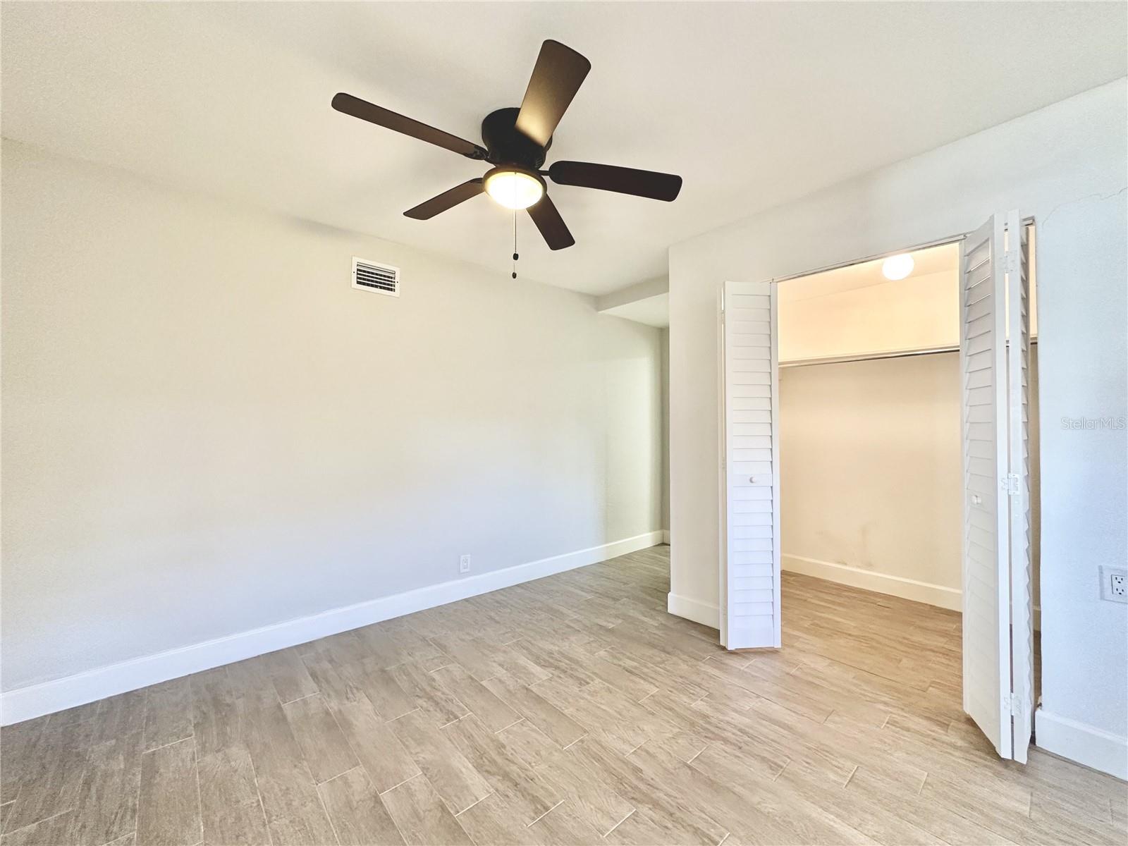 BAYHILL ESTATES 2ND ADDITION LOT 23 - Residential