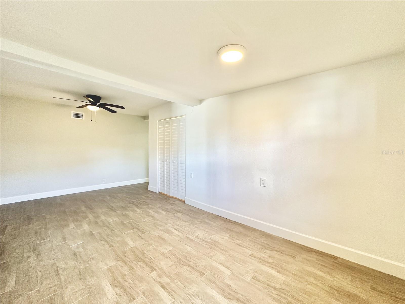 BAYHILL ESTATES 2ND ADDITION LOT 23 - Residential