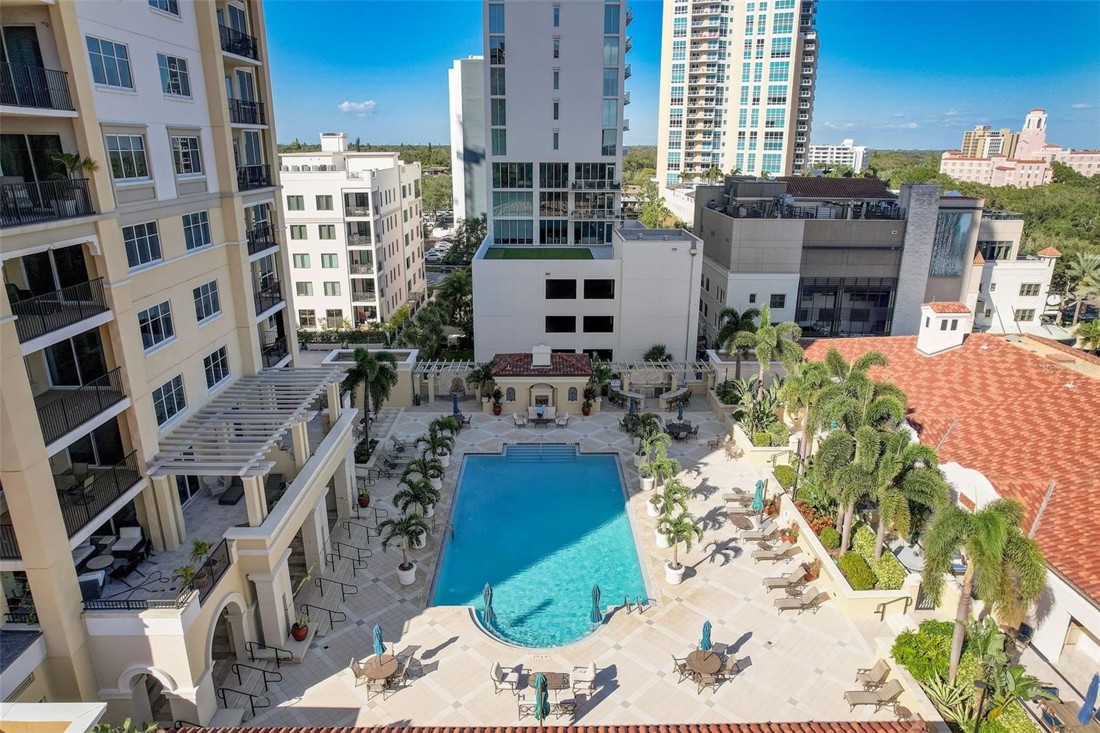 PARKSHORE PLAZA CONDO - Residential