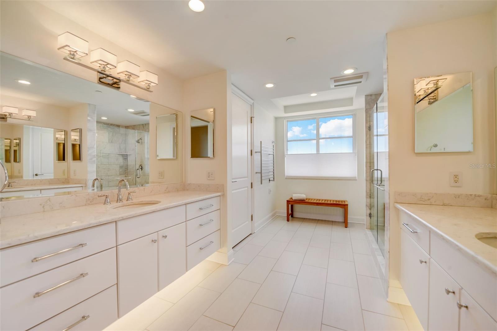 PARKSHORE PLAZA CONDO - Residential