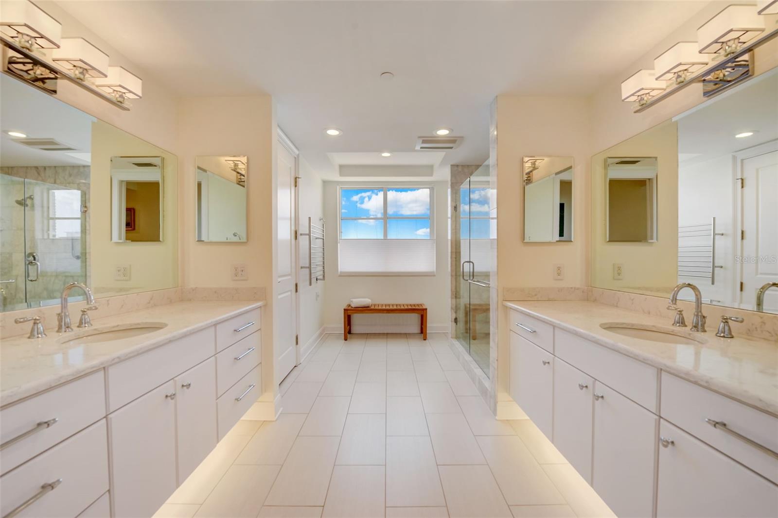 PARKSHORE PLAZA CONDO - Residential