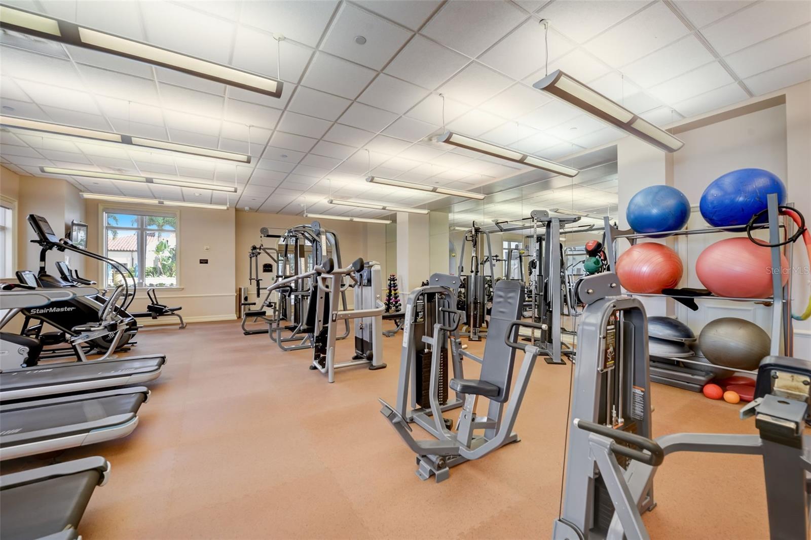 PARKSHORE PLAZA CONDO - Residential