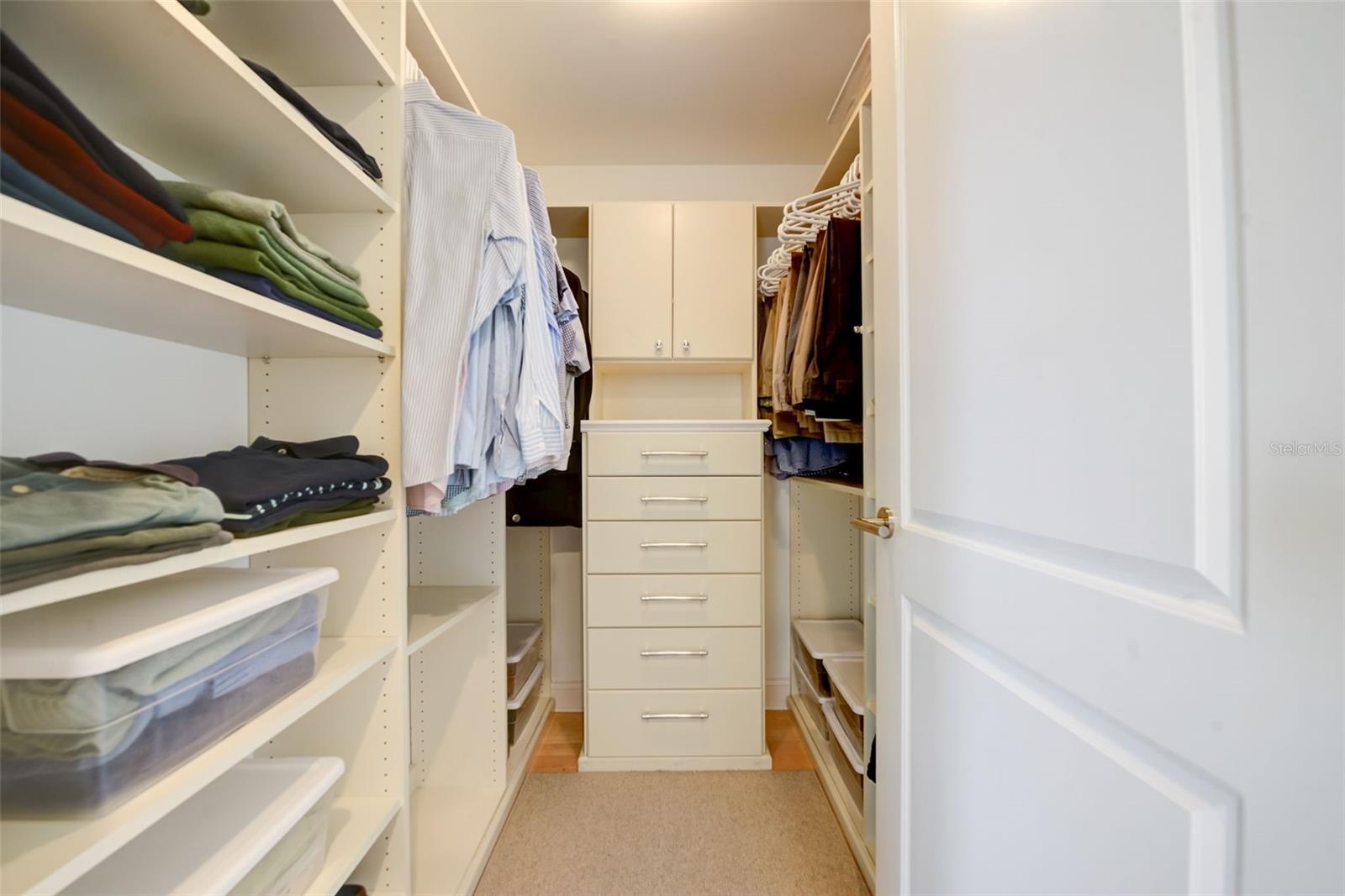 PARKSHORE PLAZA CONDO - Residential