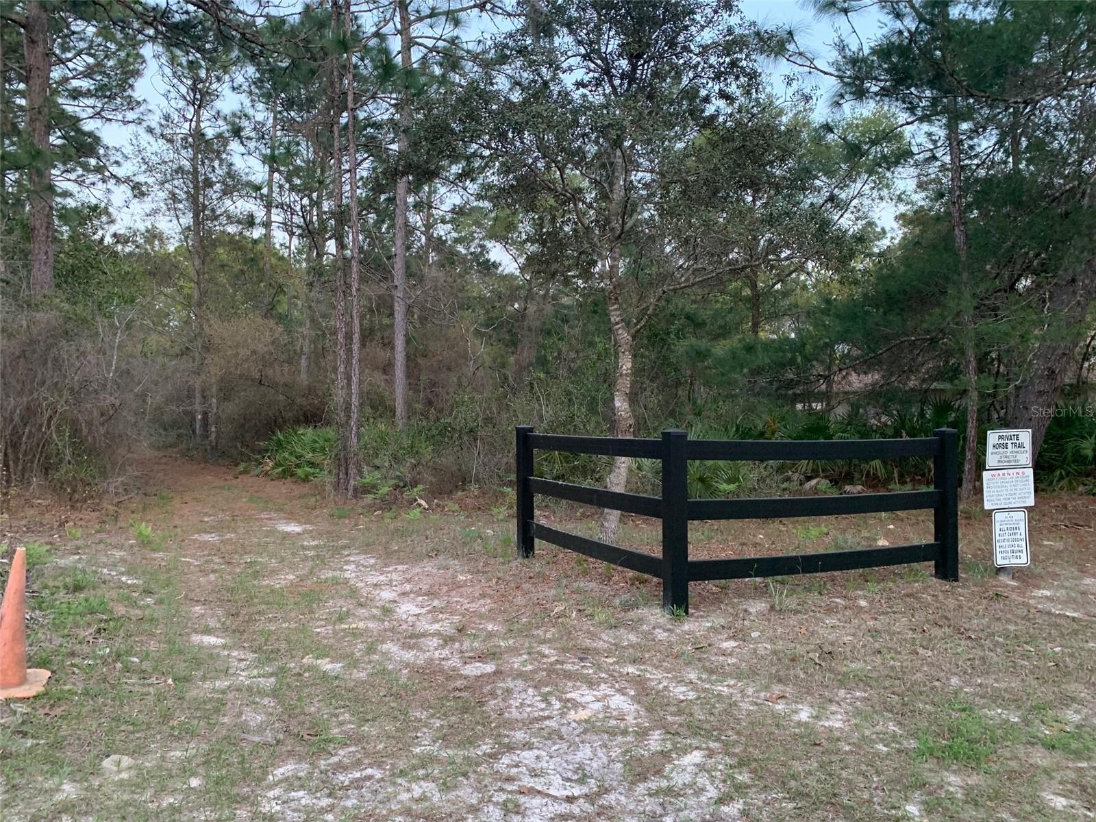 PINE RIDGE UNIT 03 - Residential