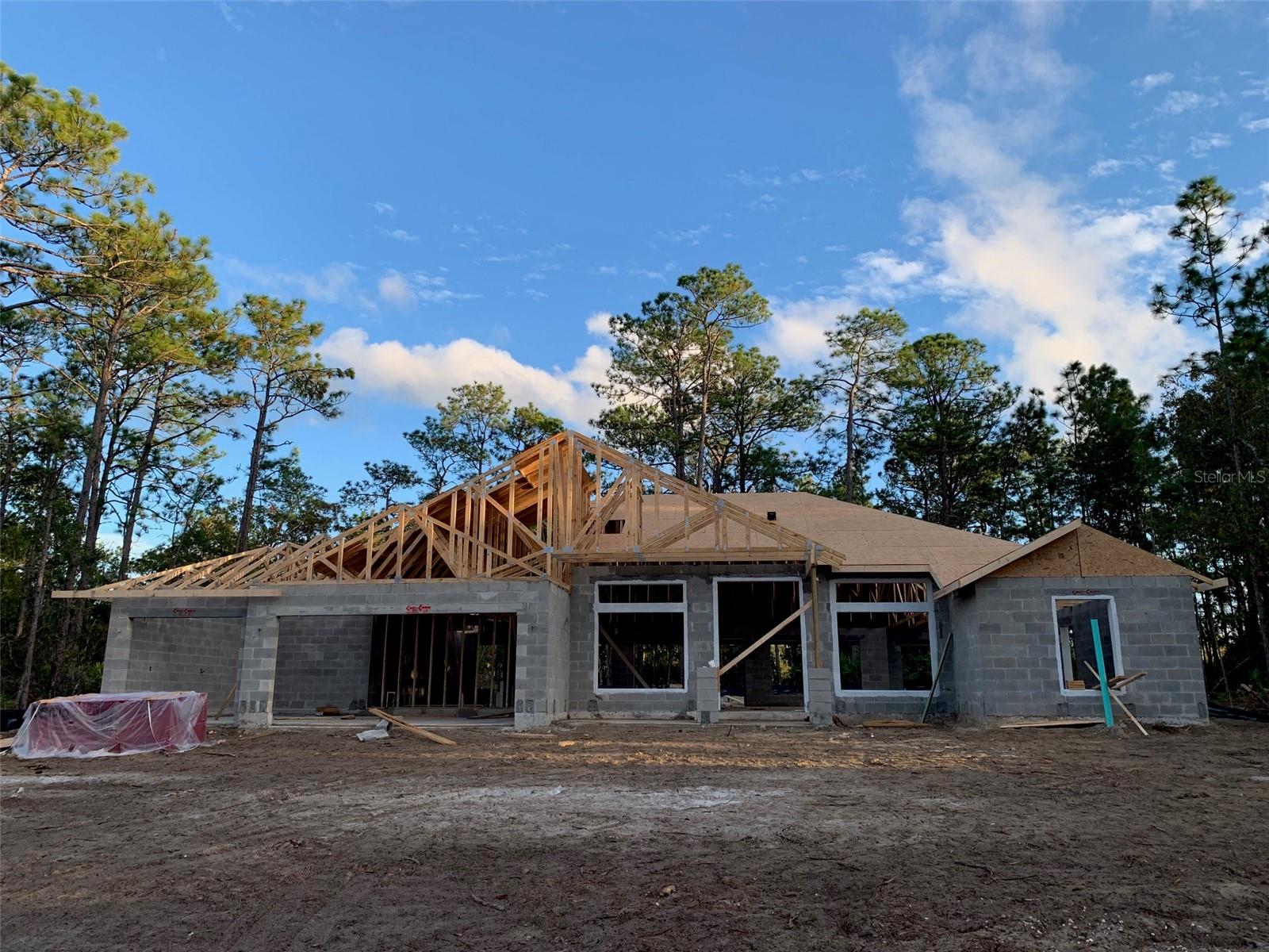 PINE RIDGE UNIT 03 - Residential