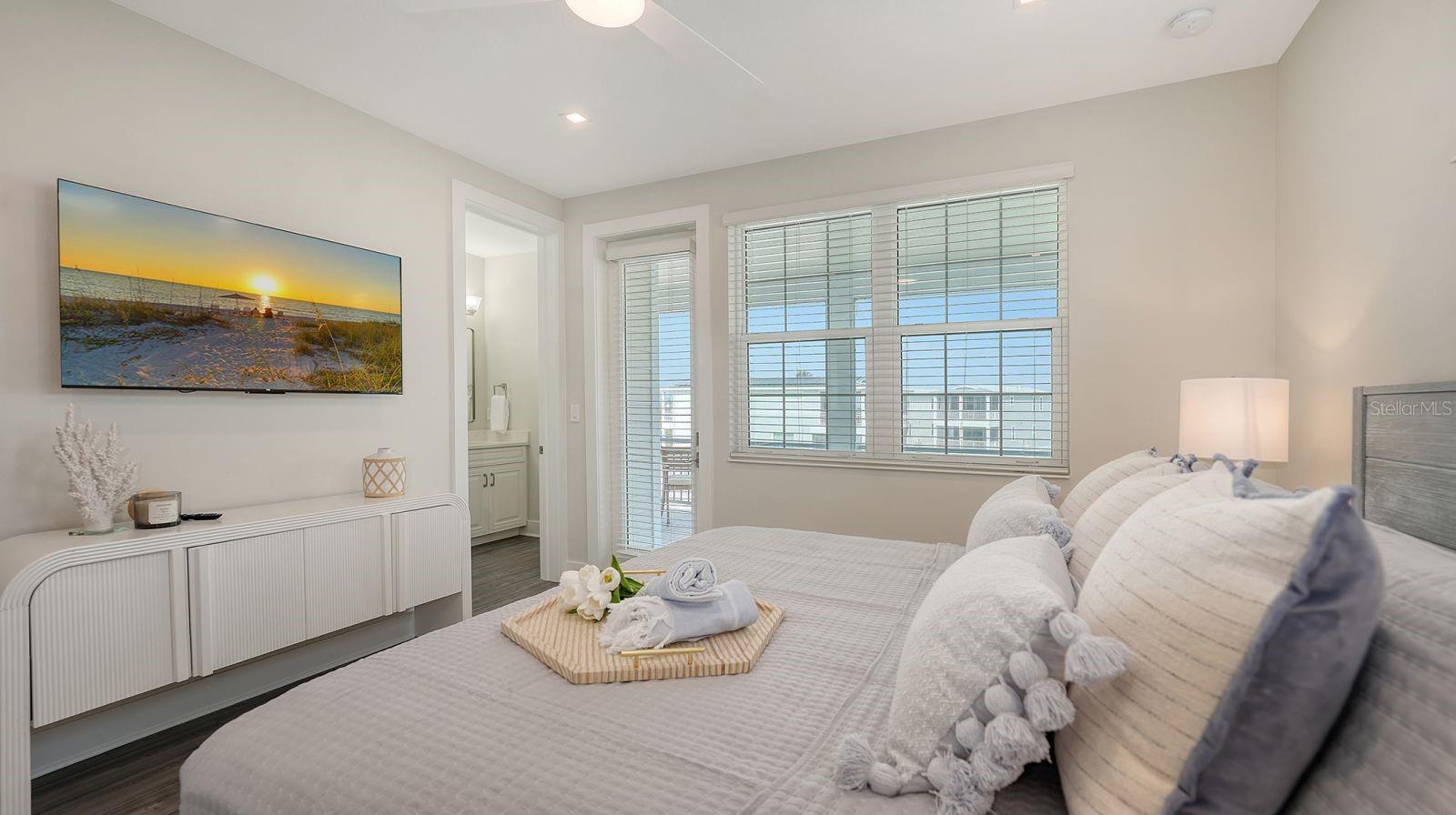 HUNTERS POINT - Residential