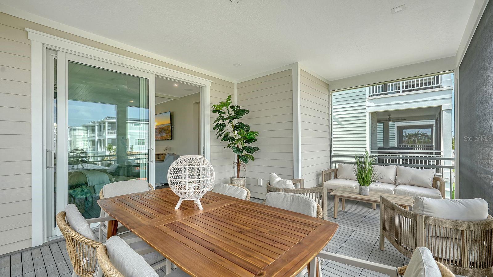 HUNTERS POINT - Residential