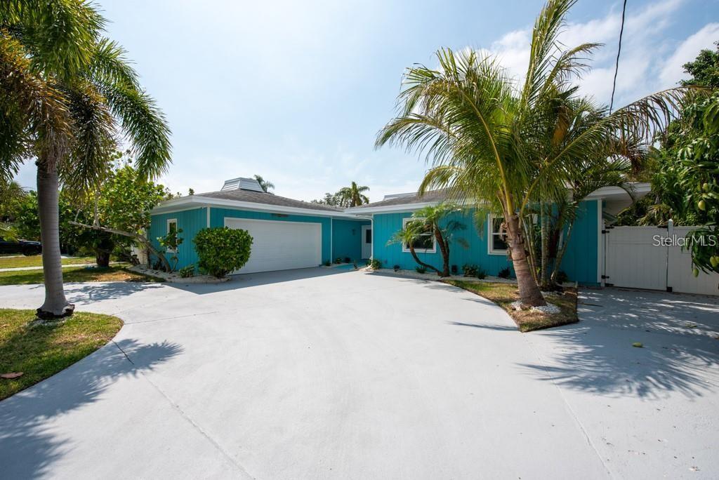 4643 BAY CREST DRIVE