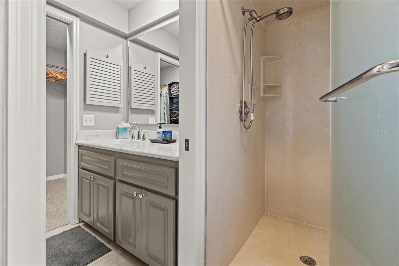 SOUTHERN OAKS - Residential