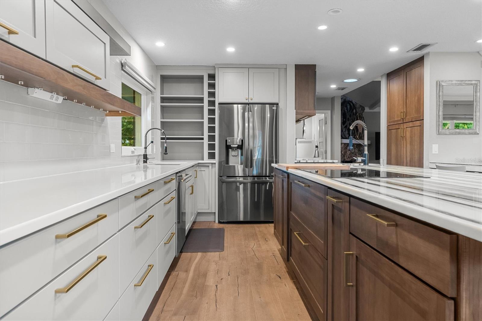 SOUTHERN OAKS - Residential