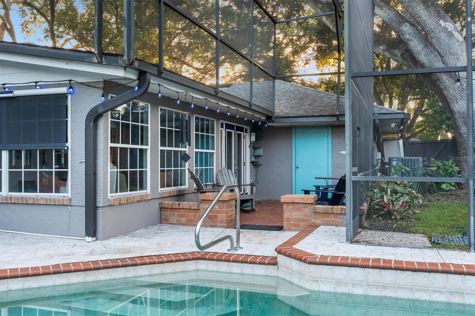 SOUTHERN OAKS - Residential