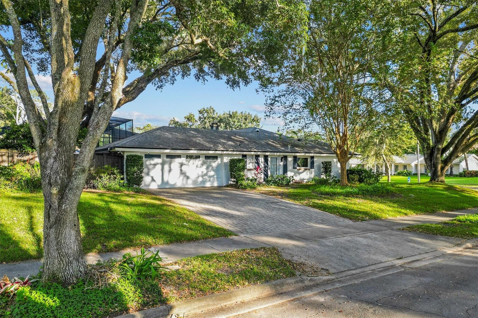 SOUTHERN OAKS - Residential