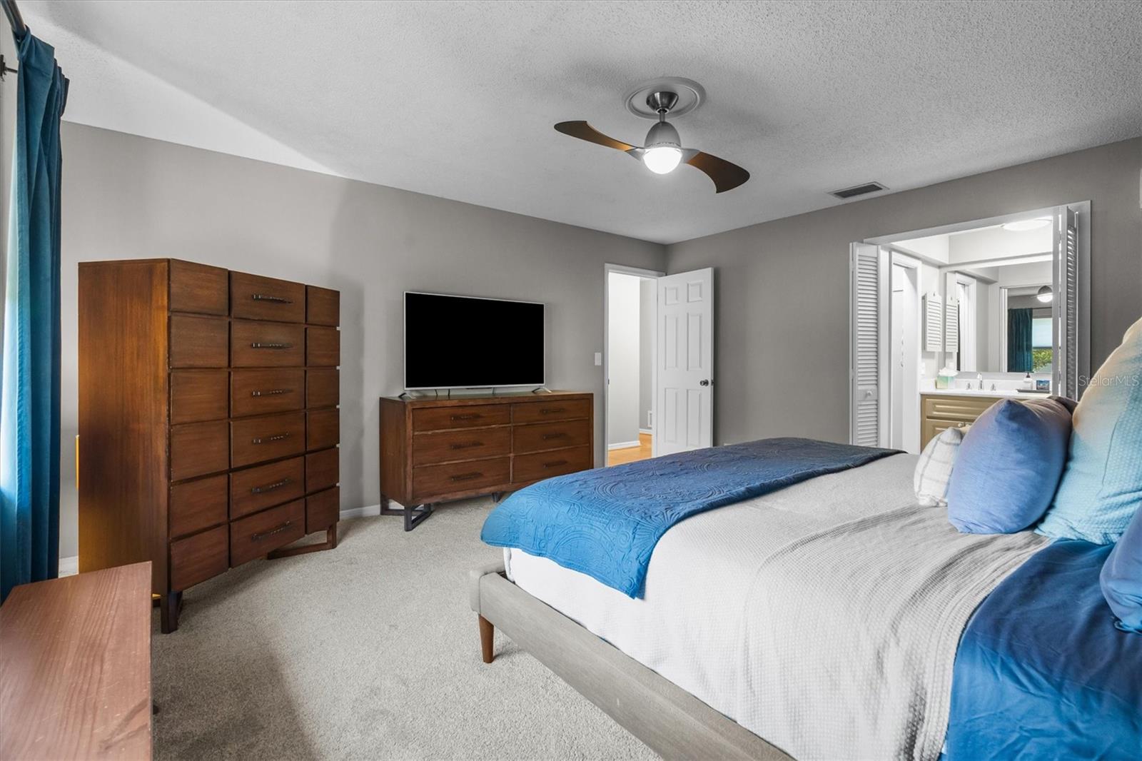 SOUTHERN OAKS - Residential