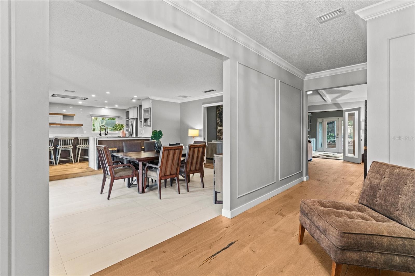 SOUTHERN OAKS - Residential