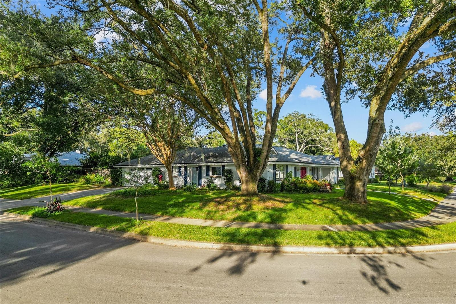 SOUTHERN OAKS - Residential