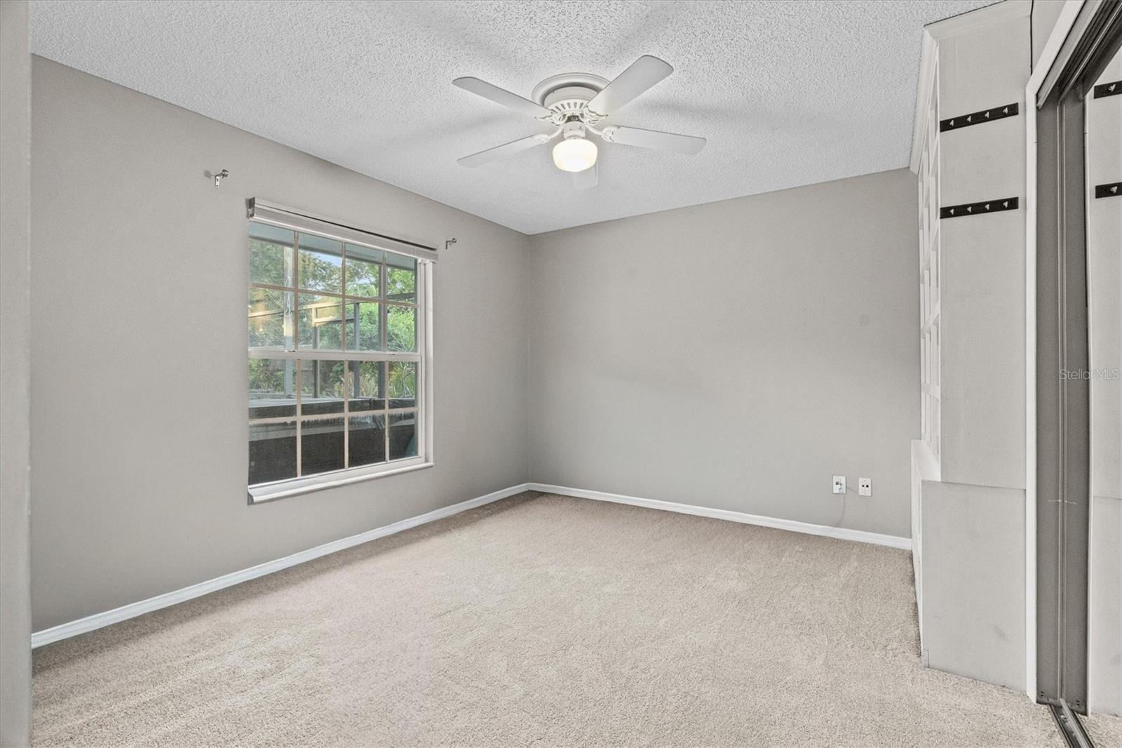 SOUTHERN OAKS - Residential