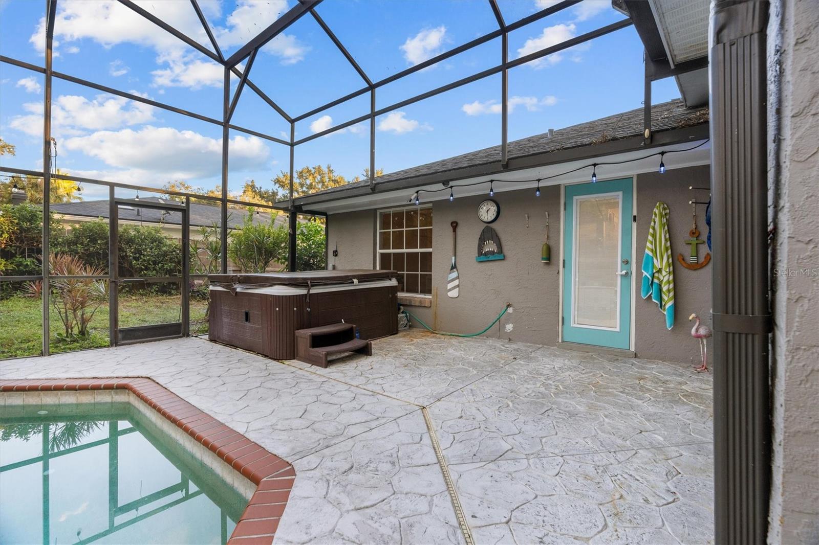 SOUTHERN OAKS - Residential