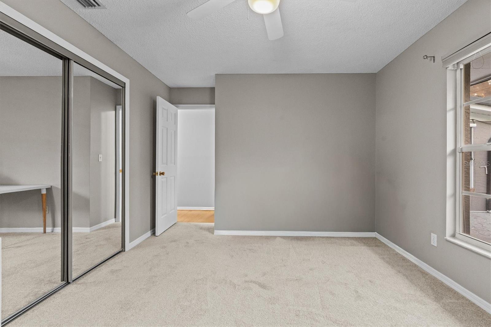 SOUTHERN OAKS - Residential