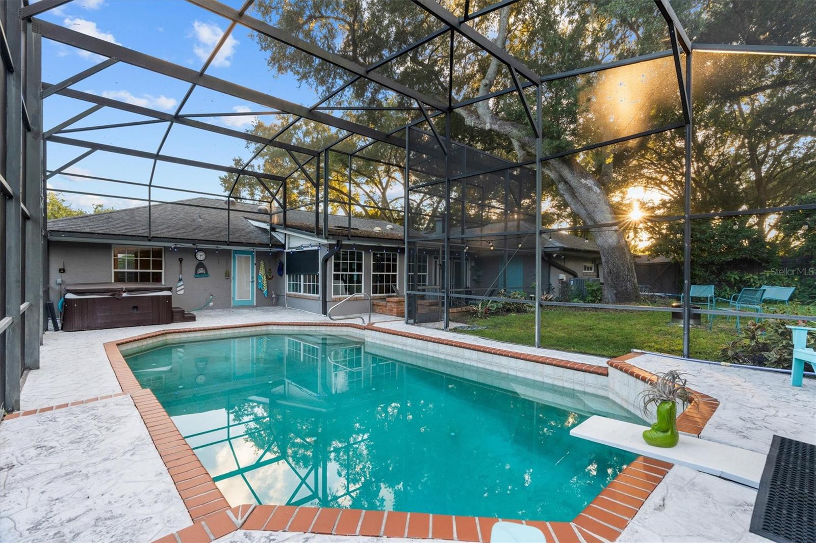 SOUTHERN OAKS - Residential