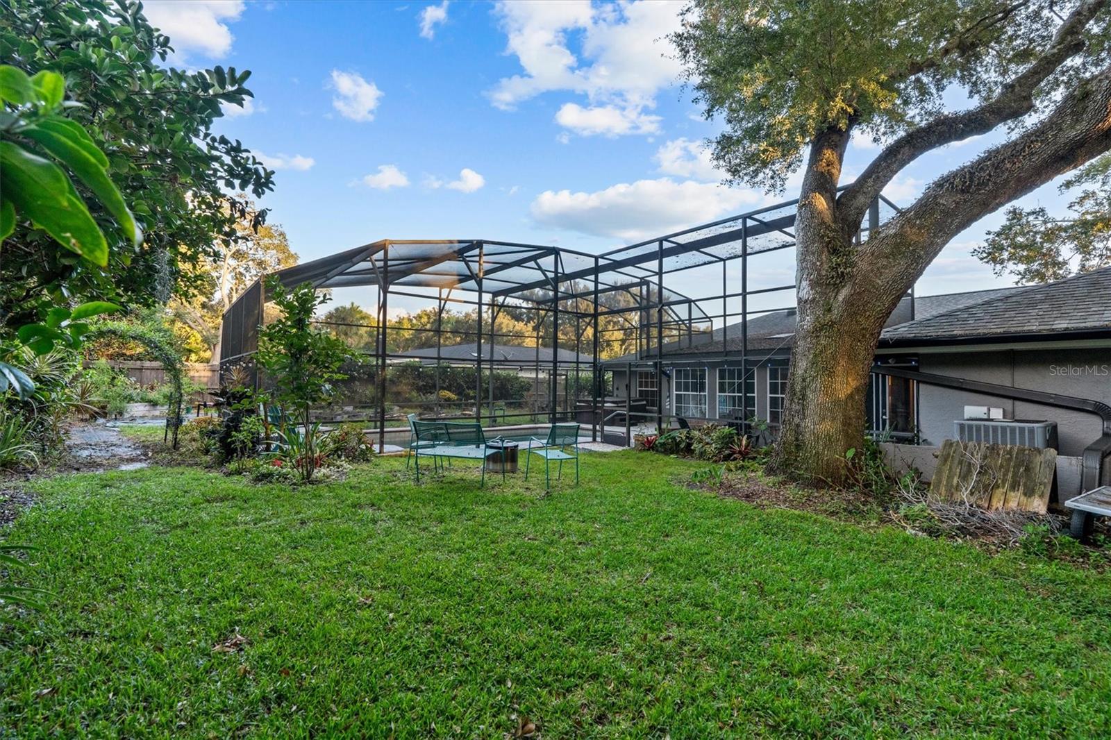SOUTHERN OAKS - Residential