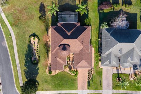 A home in LADY LAKE