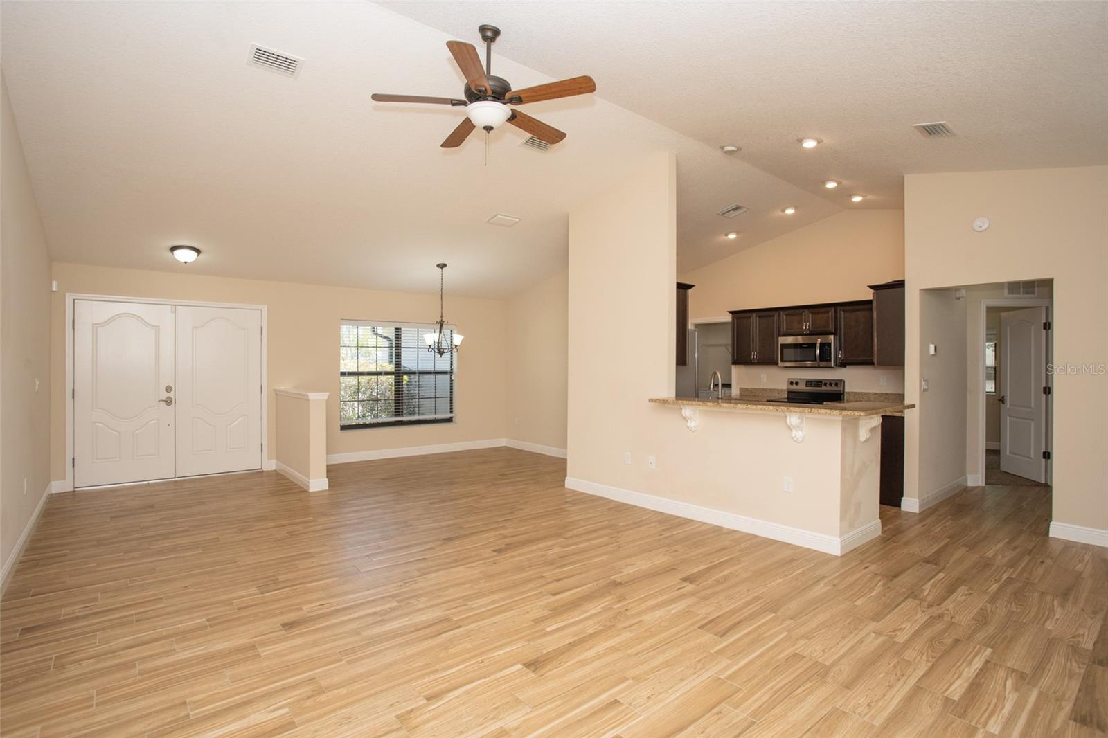 6527 GRAPEWOOD ROAD