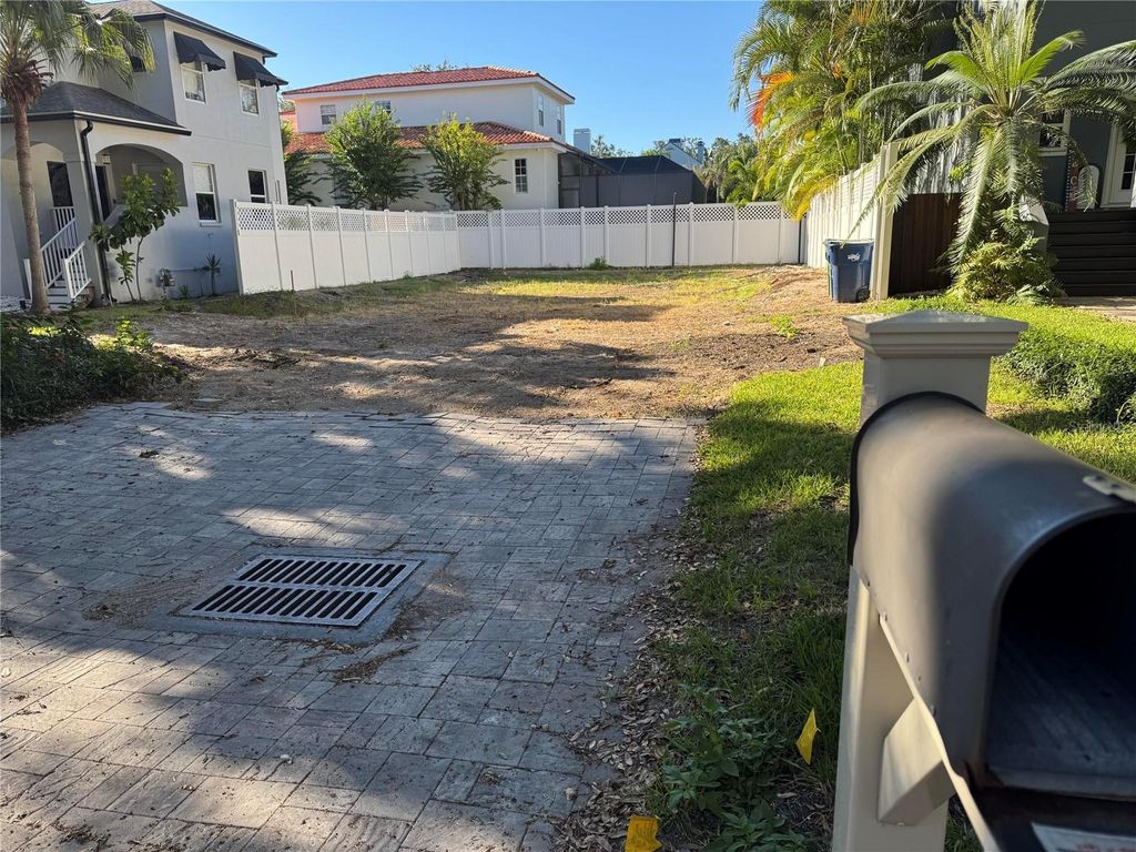 Photo of 2705 W Bay Avenue, Tampa, FL 33611 (MLS # O6413979)