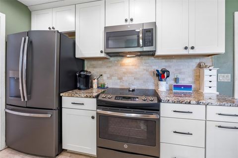 Tiny photo for 4517 SE 2nd Place, Ocala, FL 34471 (MLS # OM711849)