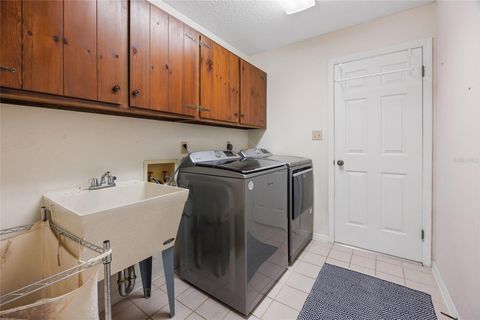Tiny photo for 4517 SE 2nd Place, Ocala, FL 34471 (MLS # OM711849)