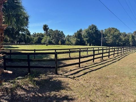 Tiny photo for 4540 W Highway 318, Citra, FL 32113 (MLS # OM713261)