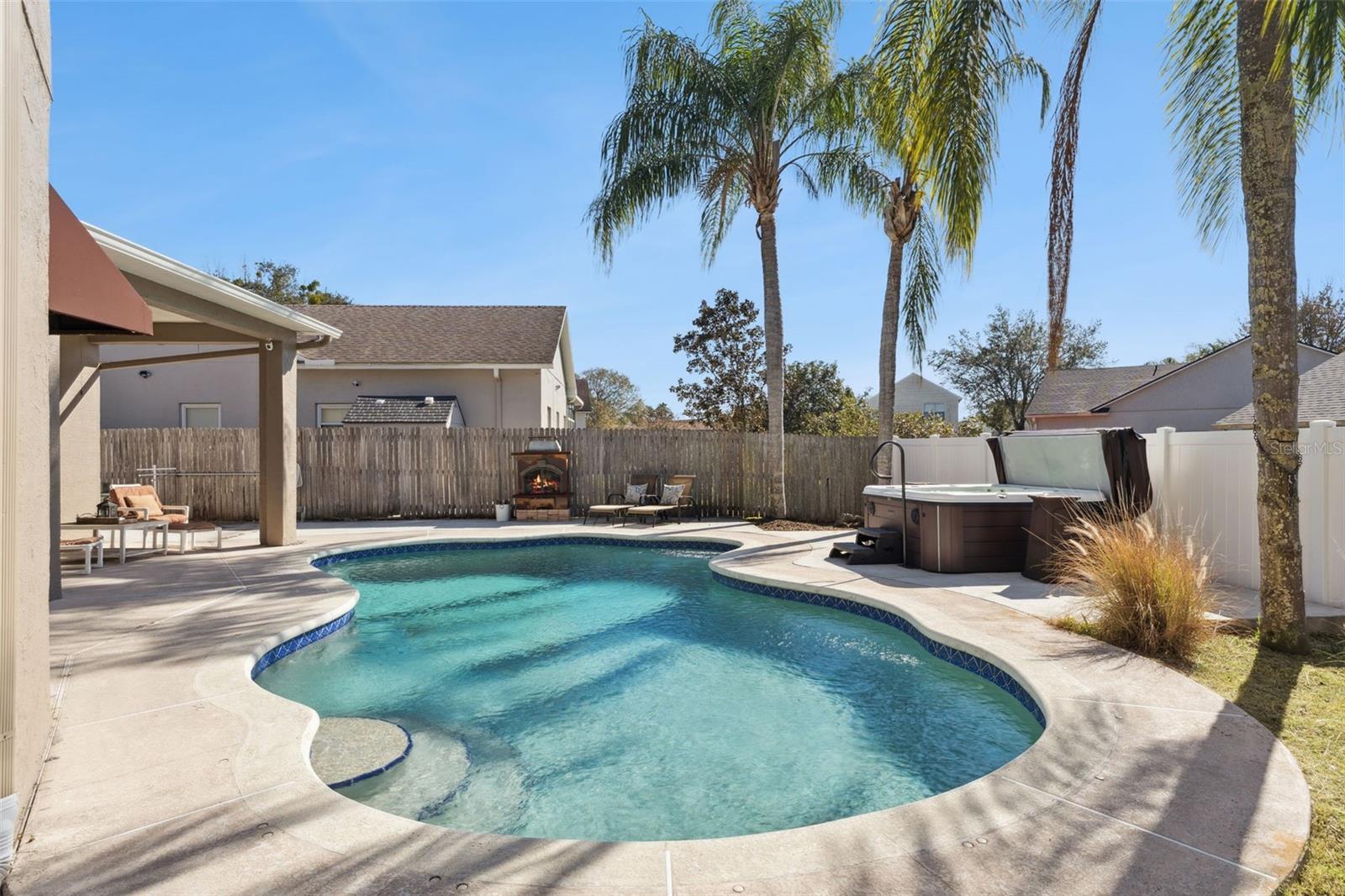 RIVERSIDE AT TWIN RIVERS - Residential