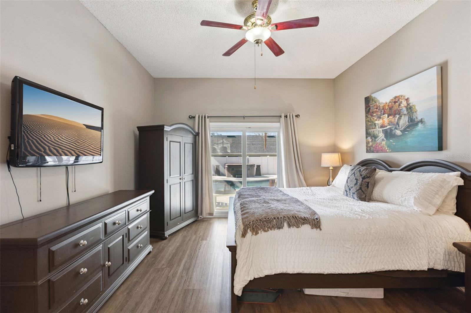 RIVERSIDE AT TWIN RIVERS - Residential