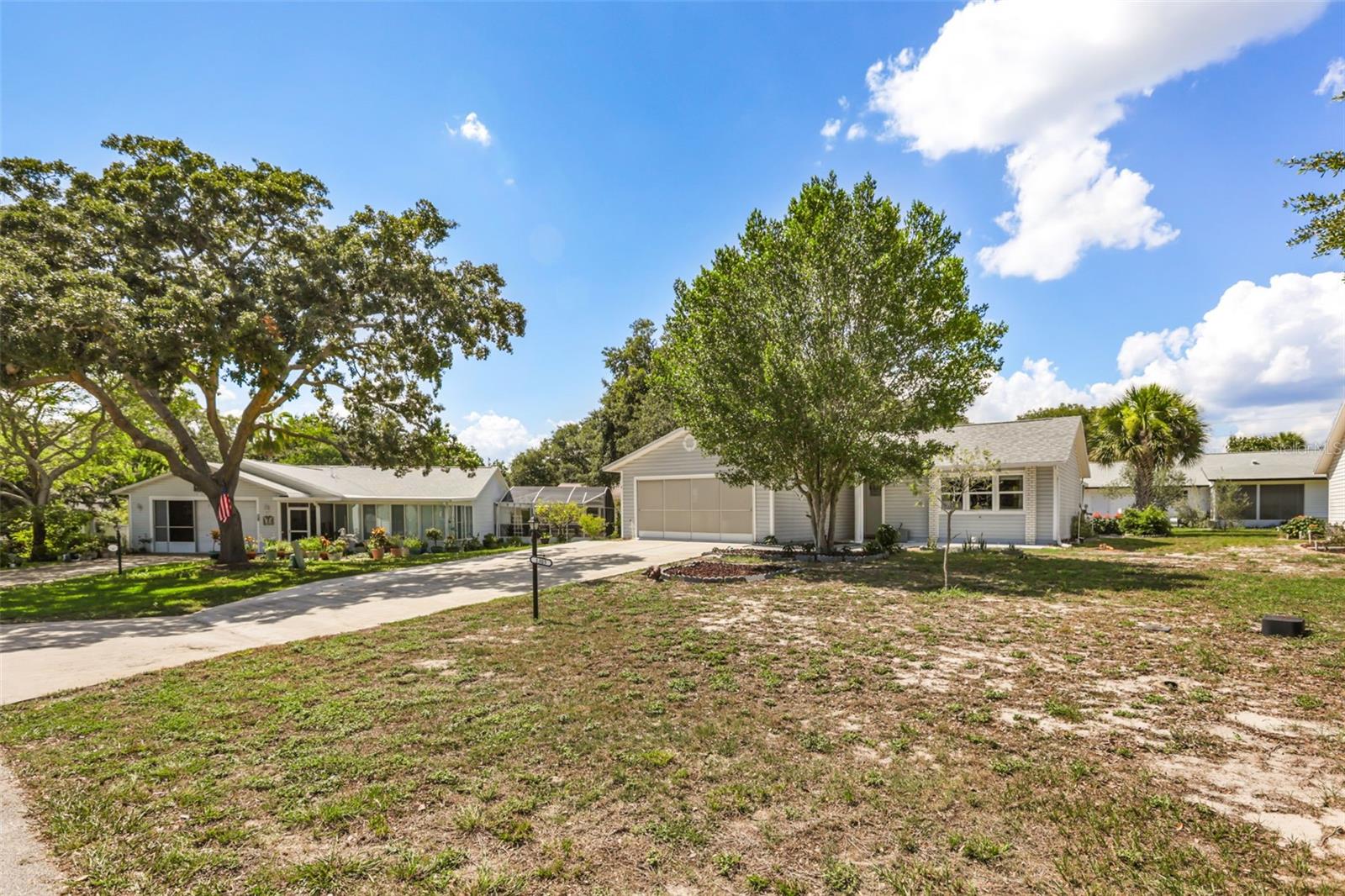 1305 MORAY COURT