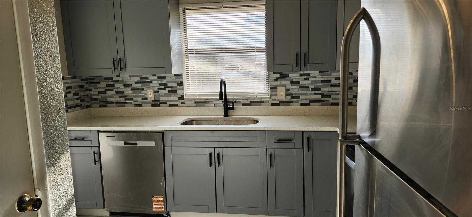 FOREST HILLS - Residential Lease