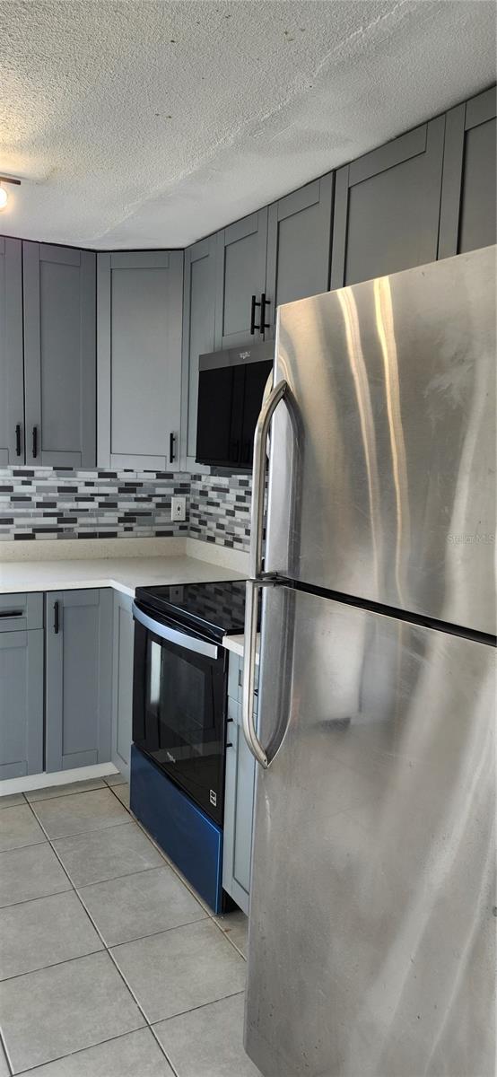 FOREST HILLS - Residential Lease