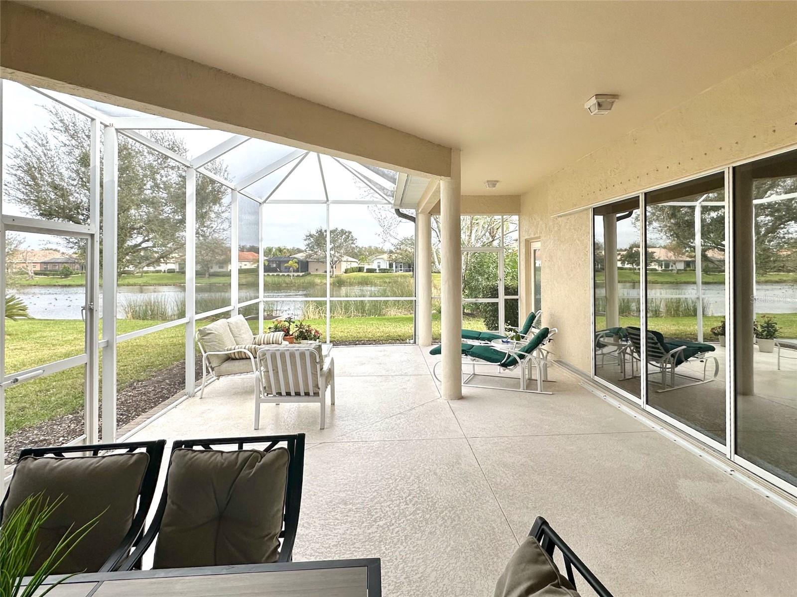 BARTON FARMS/LAUREL LAKES - Residential
