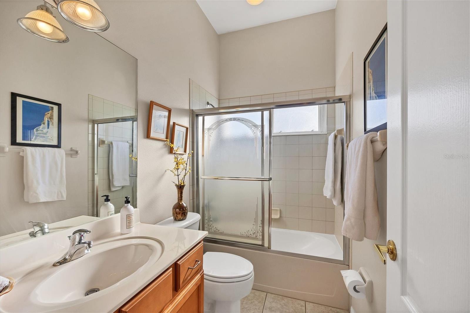 BARTON FARMS/LAUREL LAKES - Residential