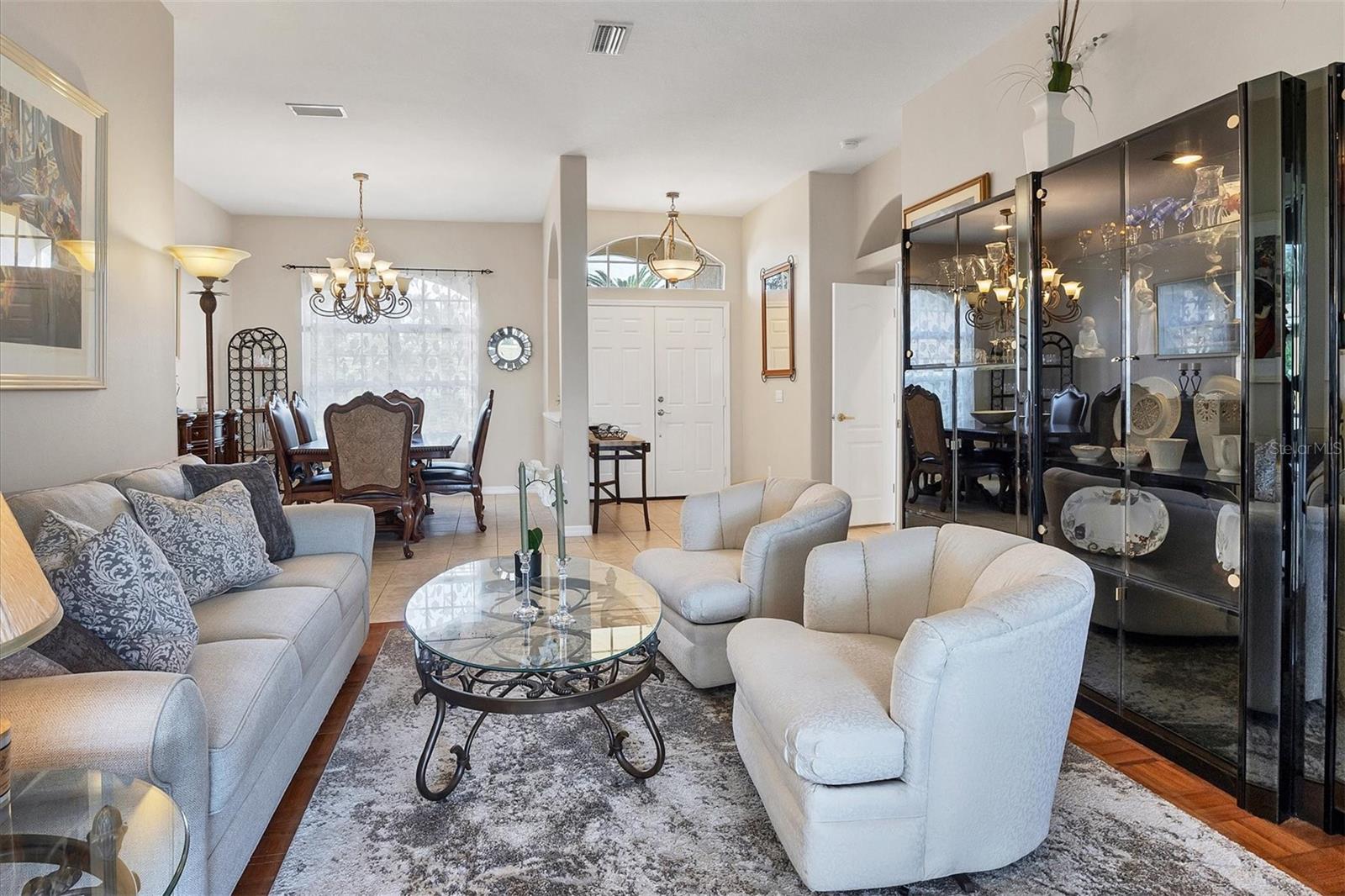 BARTON FARMS/LAUREL LAKES - Residential