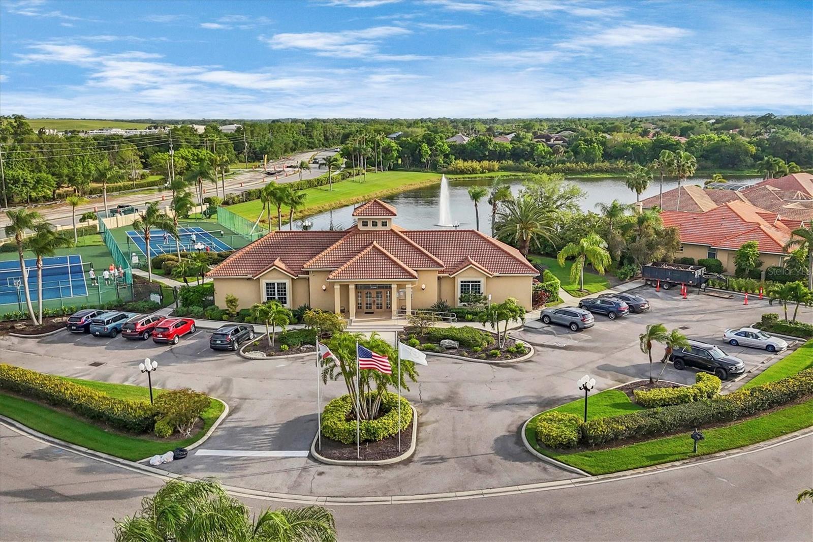 BARTON FARMS/LAUREL LAKES - Residential